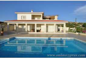 Luxury villa for long term rent