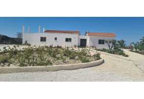 Bungalow for long term rent in Kathikas