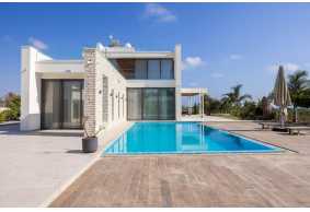 Luxury villa for long term rent
