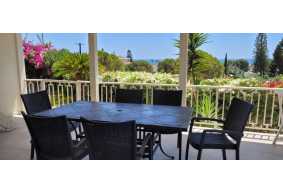 Unique villa in Coral bay for long term rent