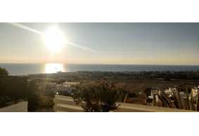 Townhouse with stunning view in Chloraka