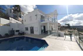 Luxury villa with amazing view in Tala