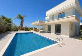 Unfurnished villa for long term rent