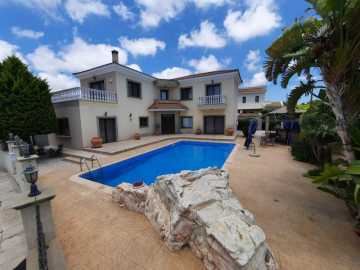 Luxury house for rent in Mandria