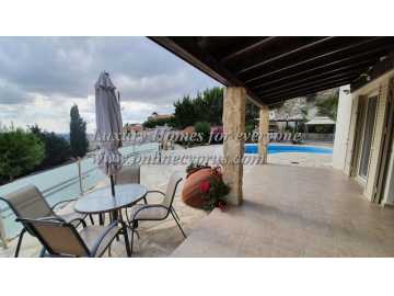 3 Bedroom furnished villa in Kamares