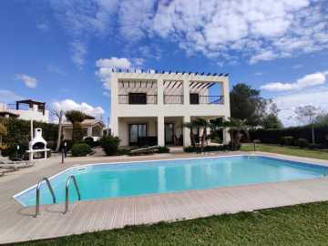 Spacious 4 bedroom villa in Secret valley 