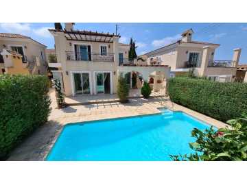 4 bedroom unfurnished villa in Emba