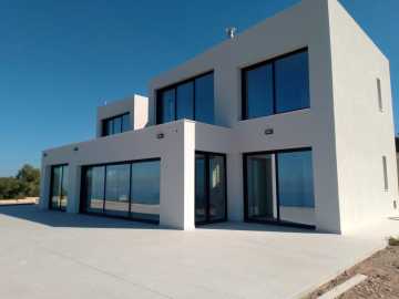 Modern brand new villa in Pikni area 