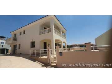 Villa for rent in Anarita 