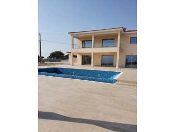 Brand new villa in Akoursos 