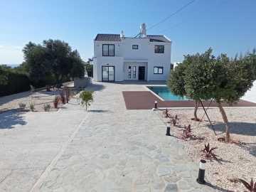 Brand new villa for long term rent 