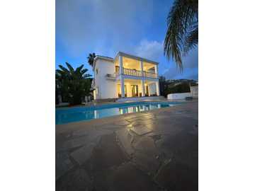 Three bedroom villa for long term rent