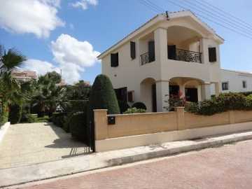 Furnished villa for long term rent in Secret Valley