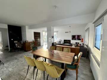 Villa For Sale in Armou, Paphos - DP4181