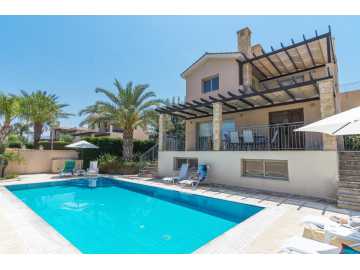 4 Bedrooms villa in Polis area
