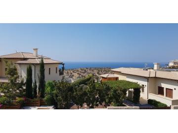 2 bedroom 2 bathrooms apartment in Aphrodite hills incl. communal fees