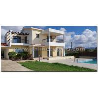 Unfurnished villa for long term rent 