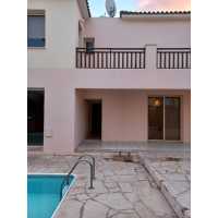Unfurnished house in Upper Peyia for long term rent