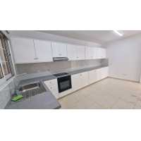 Unfurnished 2 bed apartment in Petridia