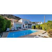 Lovely villa for long term rent in Kissonerga