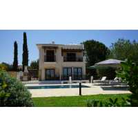 Beautiful villa for long term rent