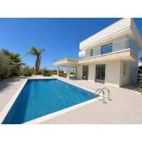 Unfurnished villa for long term rent